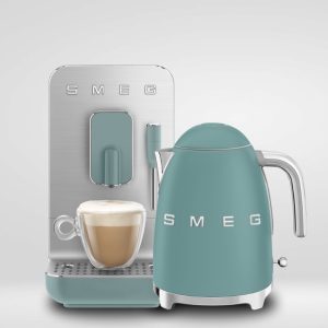 סט מכונת אספרסו אוטומטית וקומקום חשמלי - בצבע ירוק אמרלד