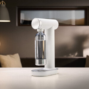 מכשיר סודה + בלון גז במתנה בצבע לבן